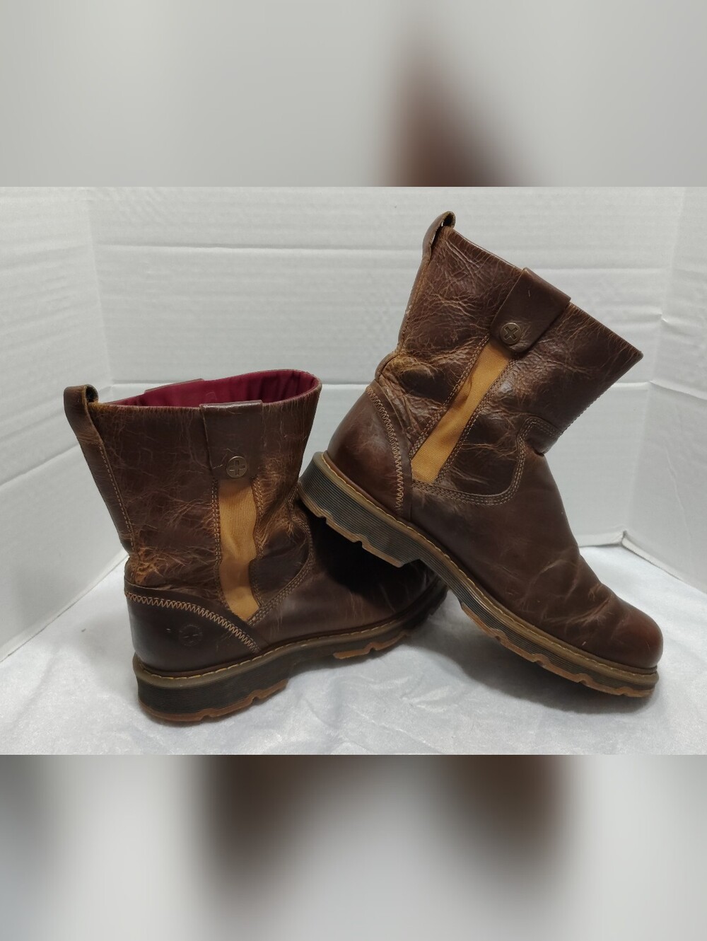 Dr. Martens Boots, Men # 11 US, Leather Made - Picture 4 of 9